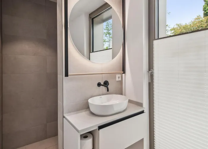 2 Bedroom Amazing In Tossens