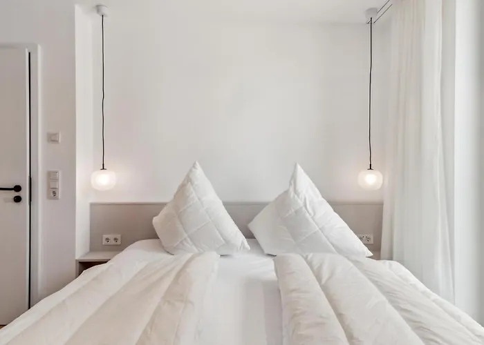 2 Bedroom Amazing In Tossens Apartman